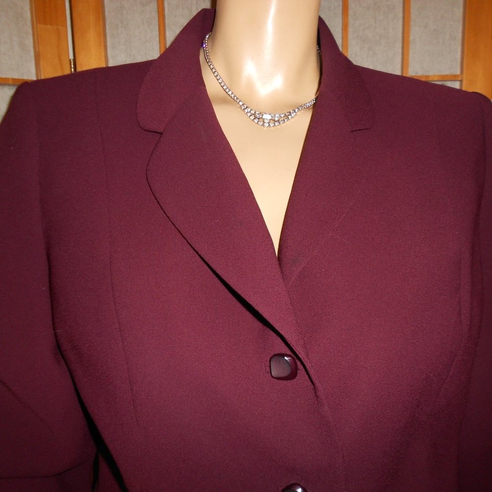Albert Nipon Burgundy Button Front Blazer * Sz 12p - image 2
